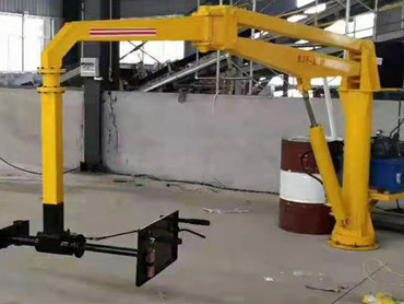 Instal·lació de maquinària semiautomàtica